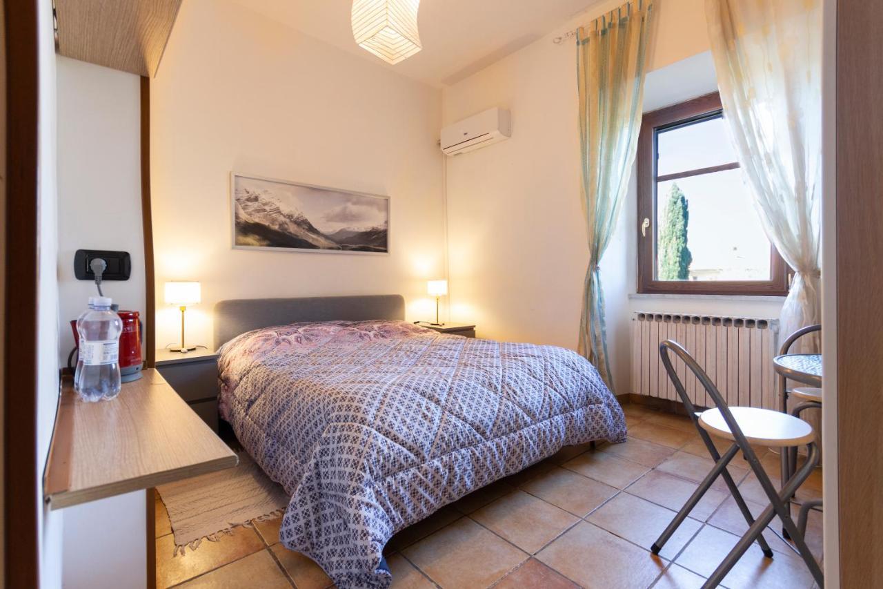 비테르보 La Finestra Di Umberto Vicino Al Centro Con Parcheggio Privato B&B 외부 사진