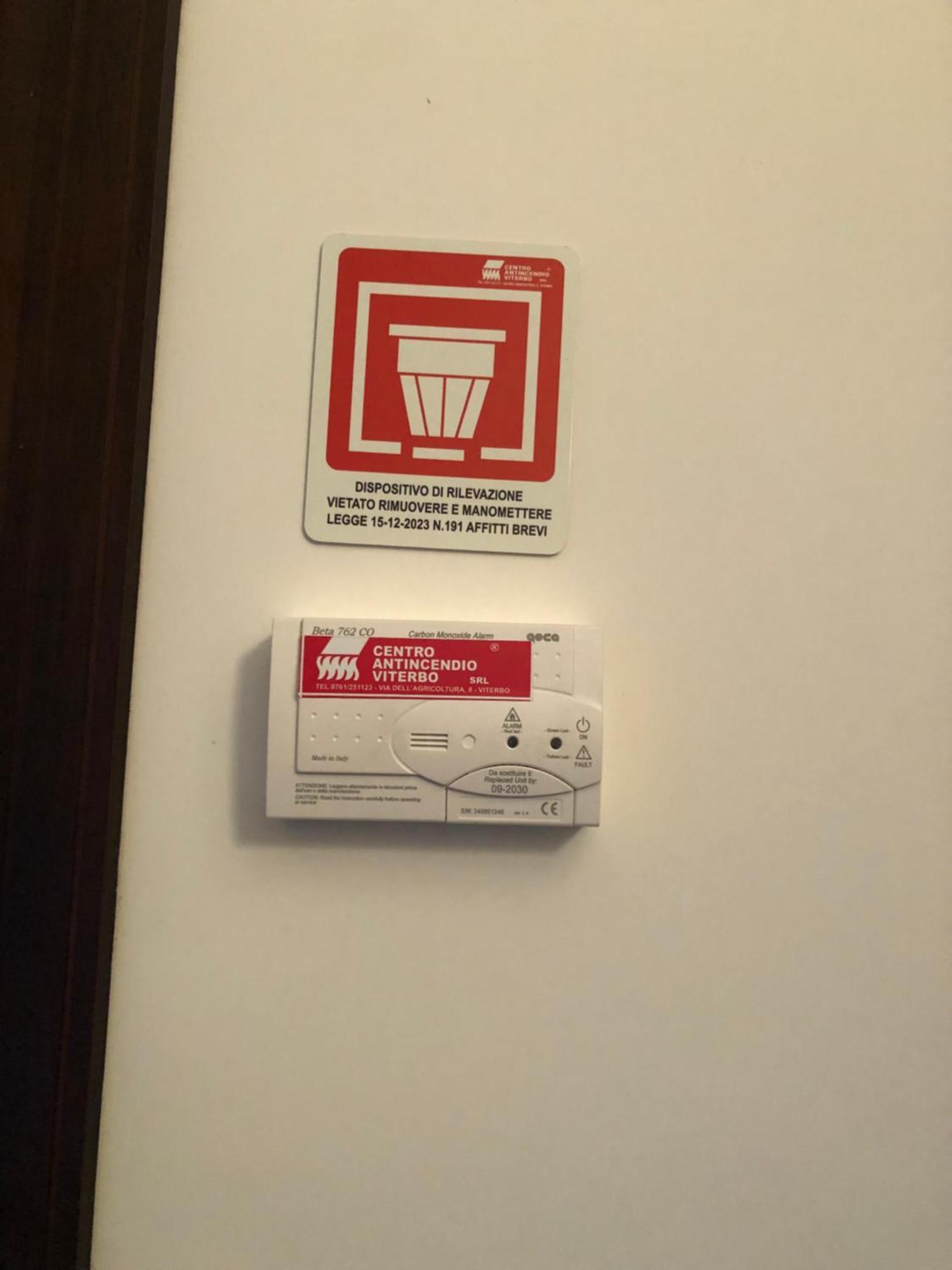 비테르보 La Finestra Di Umberto Vicino Al Centro Con Parcheggio Privato B&B 외부 사진