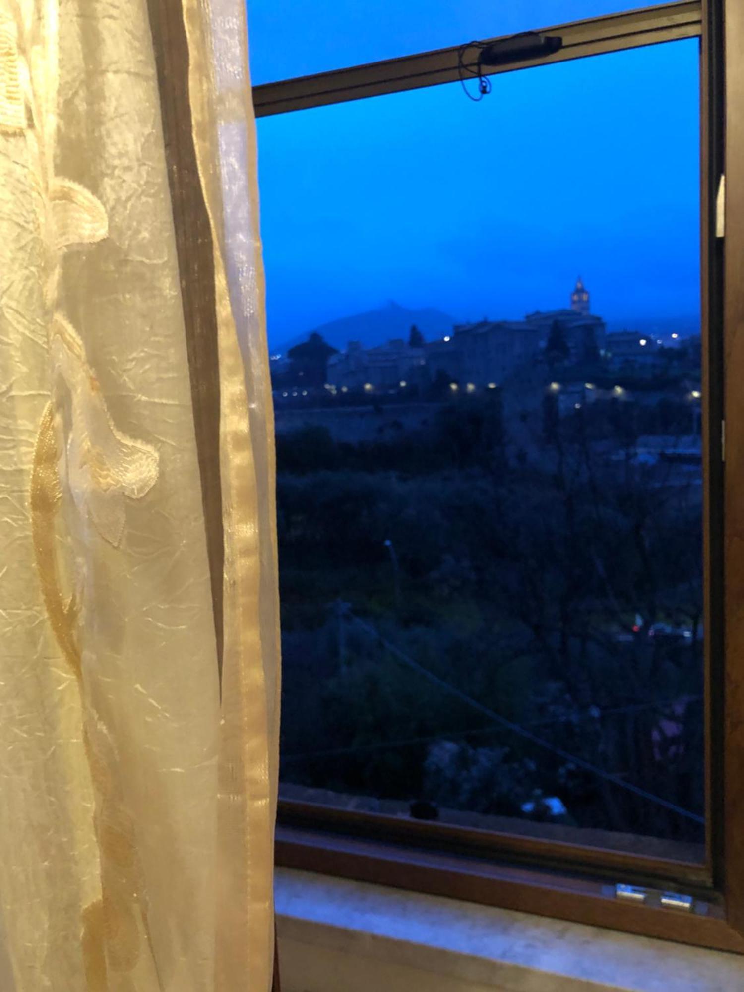 비테르보 La Finestra Di Umberto Vicino Al Centro Con Parcheggio Privato B&B 외부 사진